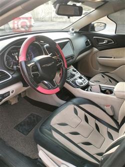 Chrysler 200